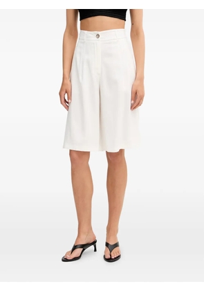 VICOLO pleated tailored shorts - White