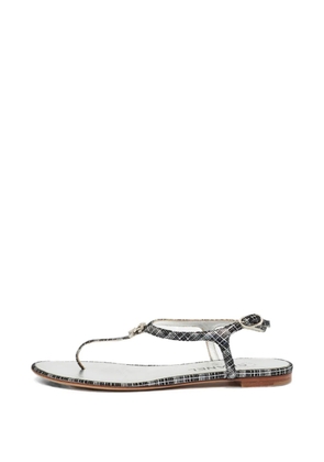 CHANEL Pre-Owned CC crystal-embellished sandals - Black