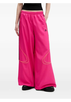 adidas Teamgeist Adilenium stripe detail trousers - Pink