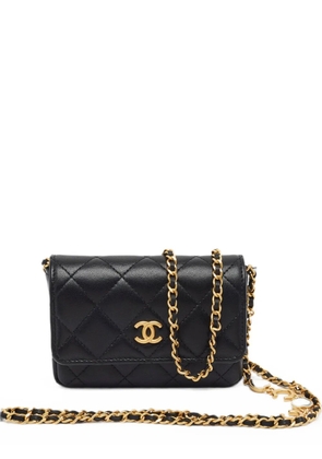 CHANEL Pre-Owned Coco Hearts quilted cross body bag - Black