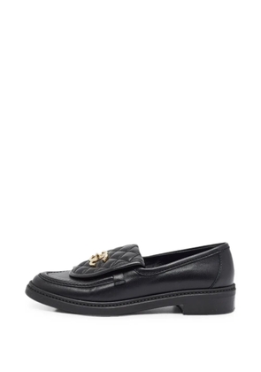 CHANEL Pre-Owned CC turn-lock leather loafers - Black