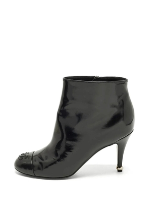 CHANEL Pre-Owned CC-cap-toe ankle boots - Black