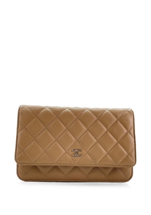 CHANEL Pre-Owned Matelassé diamond quilting cross body bag - Neutrals