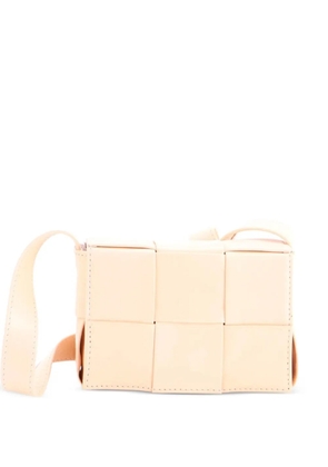 Bottega Veneta Pre-Owned Cassette Maxi Intrecciato Leather Candy crossbody bag - Neutrals