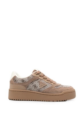 GUESS USA monogram-panel sneakers - Brown