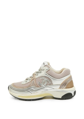 CHANEL Pre-Owned CC mesh sneakers - Silver