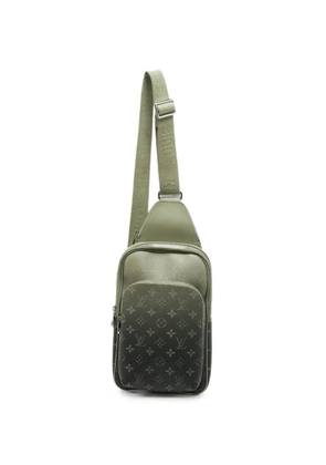 Louis Vuitton Pre-Owned Avenue PM Monogram Gradient-canvas messenger bag - Green