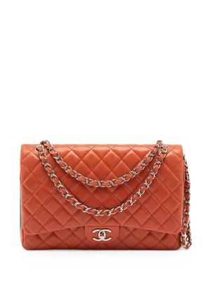 CHANEL Pre-Owned 2011 maxi Double Flap Diamond-quilted shoulder bag - Orange