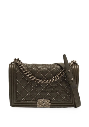 CHANEL Pre-Owned 2015-2016 medium Studded Boy shoulder bag - Green