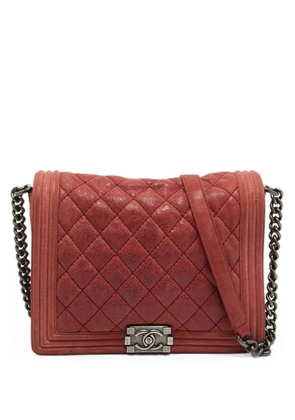CHANEL Pre-Owned 2013-2014 Boy quilted shoulder bag - Red