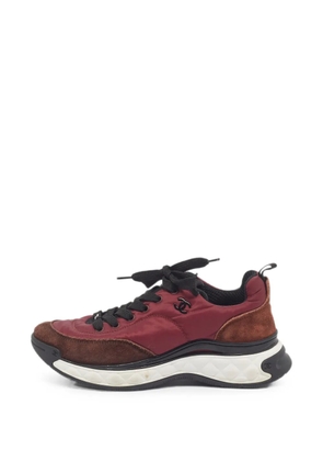 CHANEL Pre-Owned CC low-top sneakers - Red