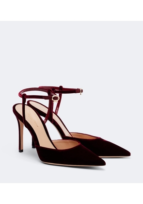 Gianvito Rossi Velvet pumps