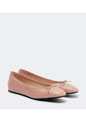 Valentino Garavani VLogo leather ballet flats
