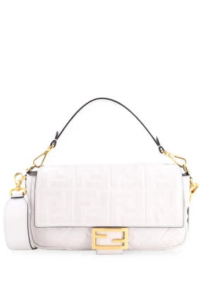 Fendi Pre-Owned Baguette NM Bag Zucca Embossed Leather Medium crossbody bag - White
