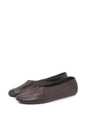 The Row Pre-Owned Stella ballet flats - Brown