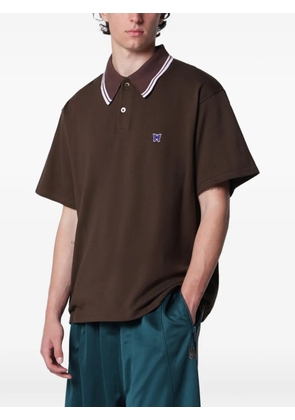 Needles butterfly-embroidered striped-collar polo shirt - Brown