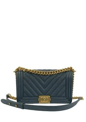 CHANEL Pre-Owned 2017-2018 Old Medium Chevron Calfskin Boy Flap crossbody bag - Blue