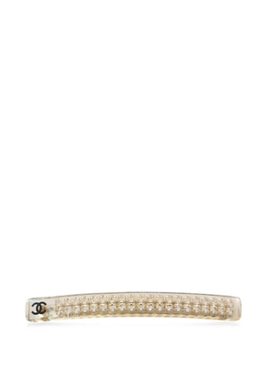 CHANEL Pre-Owned 2005 Coco Mark rhinestone hair clip - White