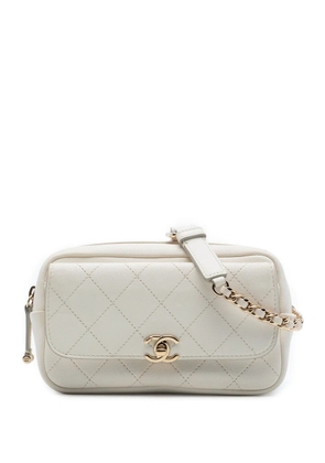 CHANEL Pre-Owned 2018-2019 Quilted Goatskin Casual Trip Waist Bag belt bag - White