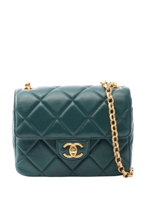 CHANEL Pre-Owned 2021-2026 CC Quilted Lambskin Single Flap crossbody bag - Green