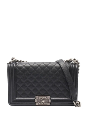 CHANEL Pre-Owned 2019 Old Medium Quilted Caviar Boy Flap crossbody bag - Black