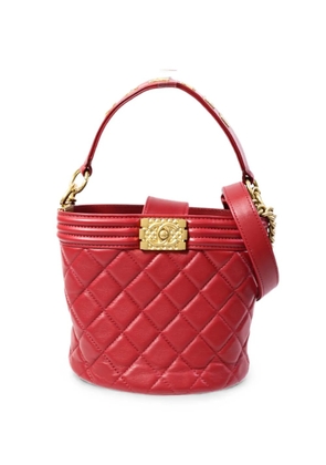 CHANEL Pre-Owned Boy bucket bag - Red