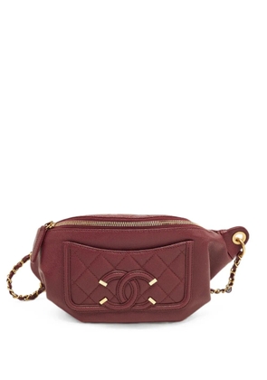 CHANEL Pre-Owned Filigree quilted belt bag - Red