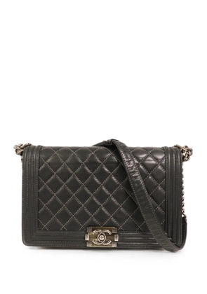 CHANEL Pre-Owned Boy quilted shoulder bag - Black