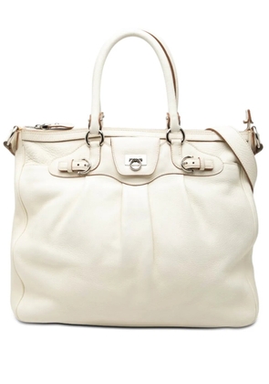 Ferragamo Pre-Owned 2010-2026 Leather Gancini Convertible Tote satchel - White