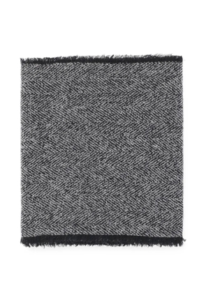 Faliero Sarti herringbone-pattern fringed scarf - Black