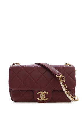 CHANEL Pre-Owned 2020 Mini Quilted Calfskin Crystal Pearls Chain Flap crossbody bag - Red