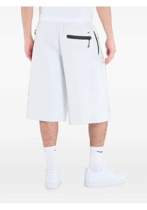 Nike Fleece oversized-fit shorts - White