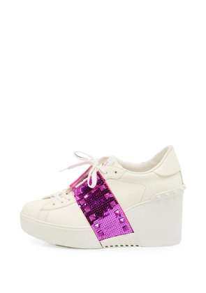 Valentino Garavani Pre-Owned Rockstud leather sneakers - White