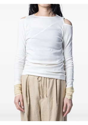 Muller Of Yoshiokubo Diagonal cold-shoulder long-sleeve top - White