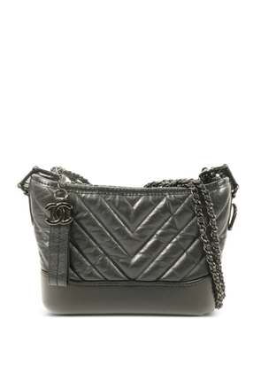 CHANEL Pre-Owned small Gabrielle chevron-quilted shoulder bag - Black