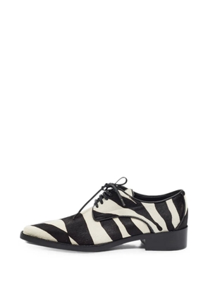 Dolce & Gabbana Pre-Owned zebra-print derby shoes - White