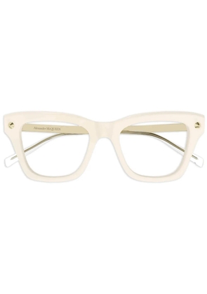 Alexander McQueen Eyewear stud detailing square frame glasses - White