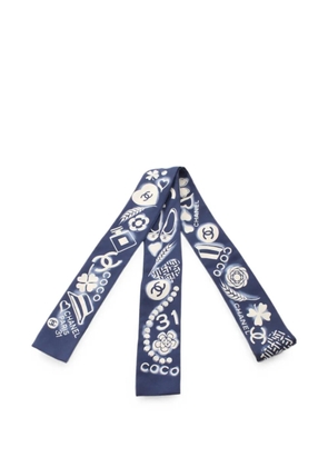 CHANEL Pre-Owned 1986-1988 Icon silk scarf - Blue