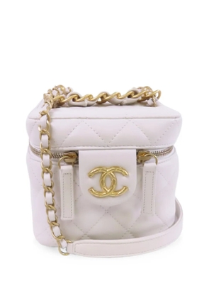 CHANEL Pre-Owned CC quilted crossbody bag - White