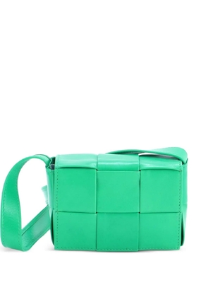 Bottega Veneta Pre-Owned Cassette Maxi Intrecciato Leather Candy crossbody bag - Green