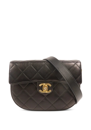 CHANEL Pre-Owned CC turn-lock quilted shoulder bag - Black