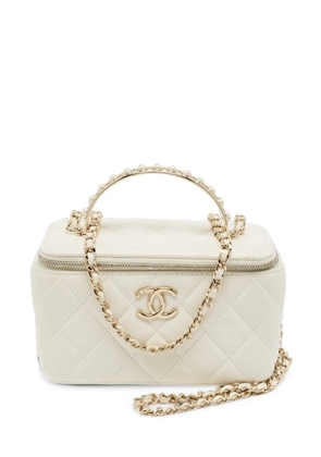 CHANEL Pre-Owned Pick Me Up quilted tote bag - Neutrals