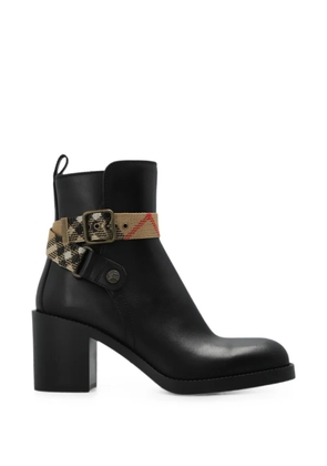 Burberry Huntley buckled ankle boots - Black
