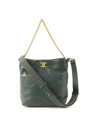CHANEL Pre-Owned CC turn-lock quilted calfskin shoulder bag - Green