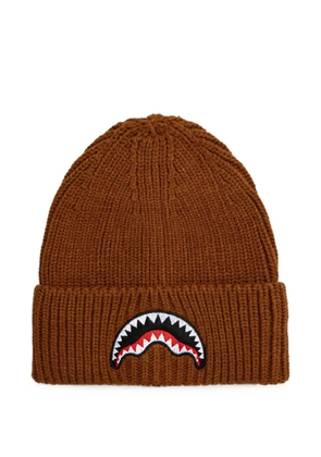 Sprayground Shark Mouth ribbed-knit beanie hat - Brown