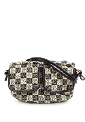 CHANEL Pre-Owned rose-print shoulder bag - Neutrals
