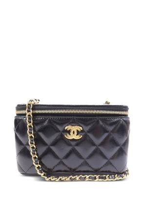 CHANEL Pre-Owned CC quilted makeup bag - Black