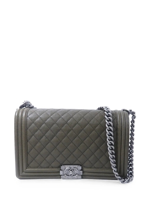 CHANEL Pre-Owned 28 Boy shoulder bag - Green