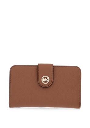 Michael Michael Kors logo-plaque pebbled wallet - Brown