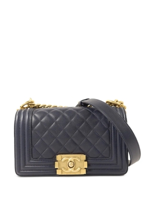 CHANEL Pre-Owned 20 Boy quilted calfskin shoulder bag - Blue